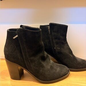 Dolce Vita Stunna Black Suede Ankle Boots